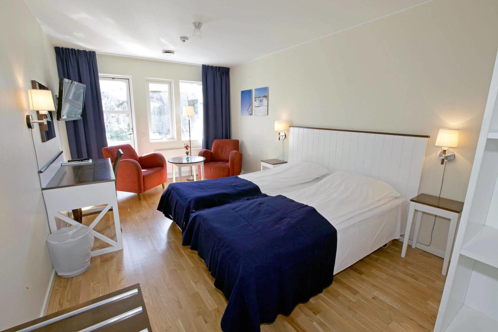 Nordby Hotell Lervik Exterior foto